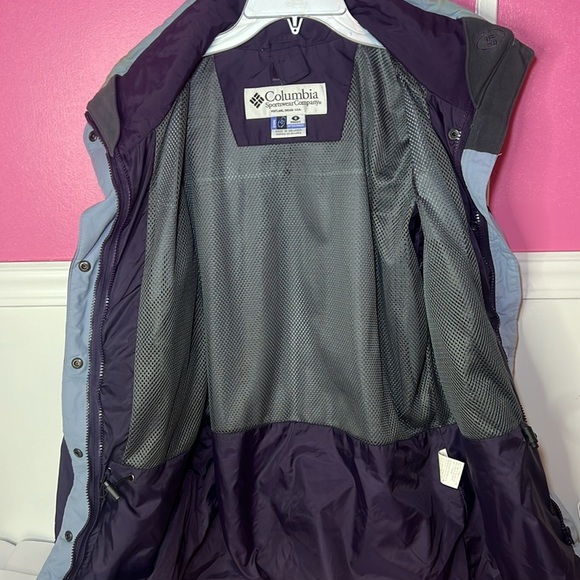 Columbia Women's Purple Jacket - Picture 9 of 11